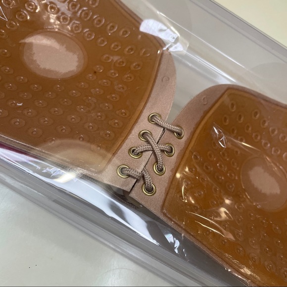 NEW Oolala Miracle Bra Plus Size Sculpting Backless Strapless Sticky Push-up Bra - Picture 13 of 14